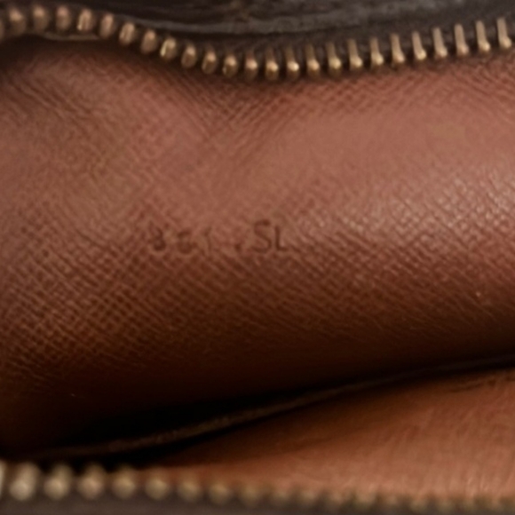 Vintage Louis Vuitton Danube Crossbody Monogram Brown Bag 1988 Authentic - Picture 10 of 11